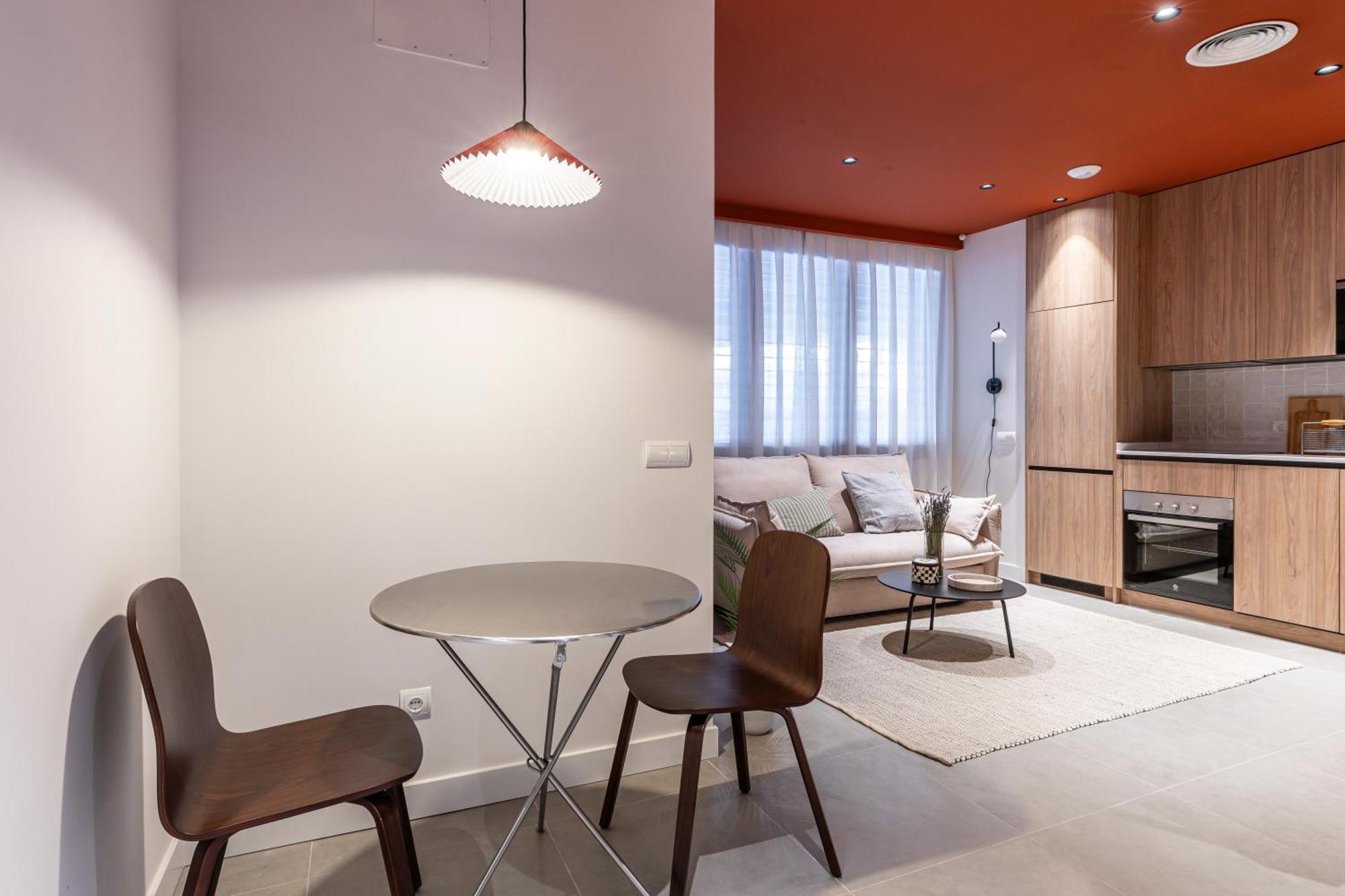 Estudios Arturo Soria By Rent Me — Photos 1